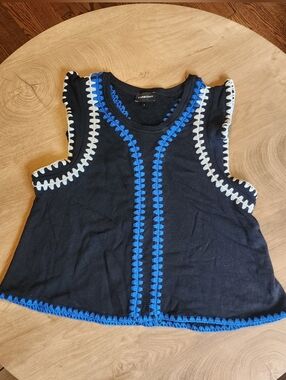 Carbon38 Black Swing Top With Blue & White Embroidery